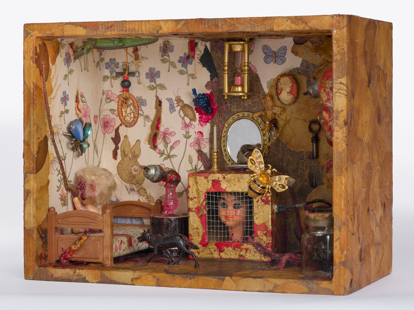 La boîte à nature morte à l’enfant – vue droite